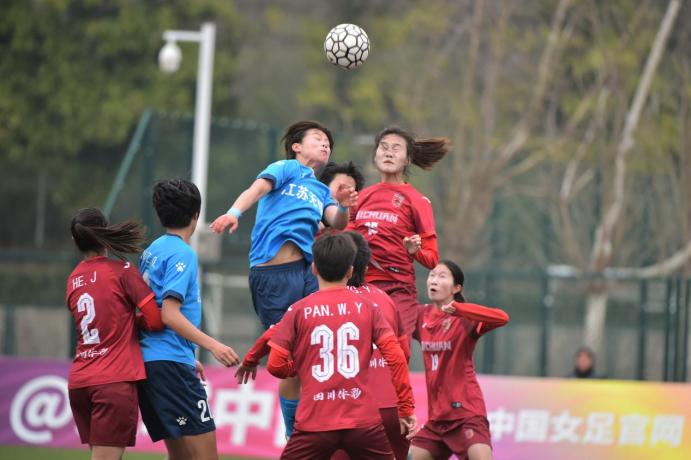 玻利维亚女足联赛揭幕拉开帷幕