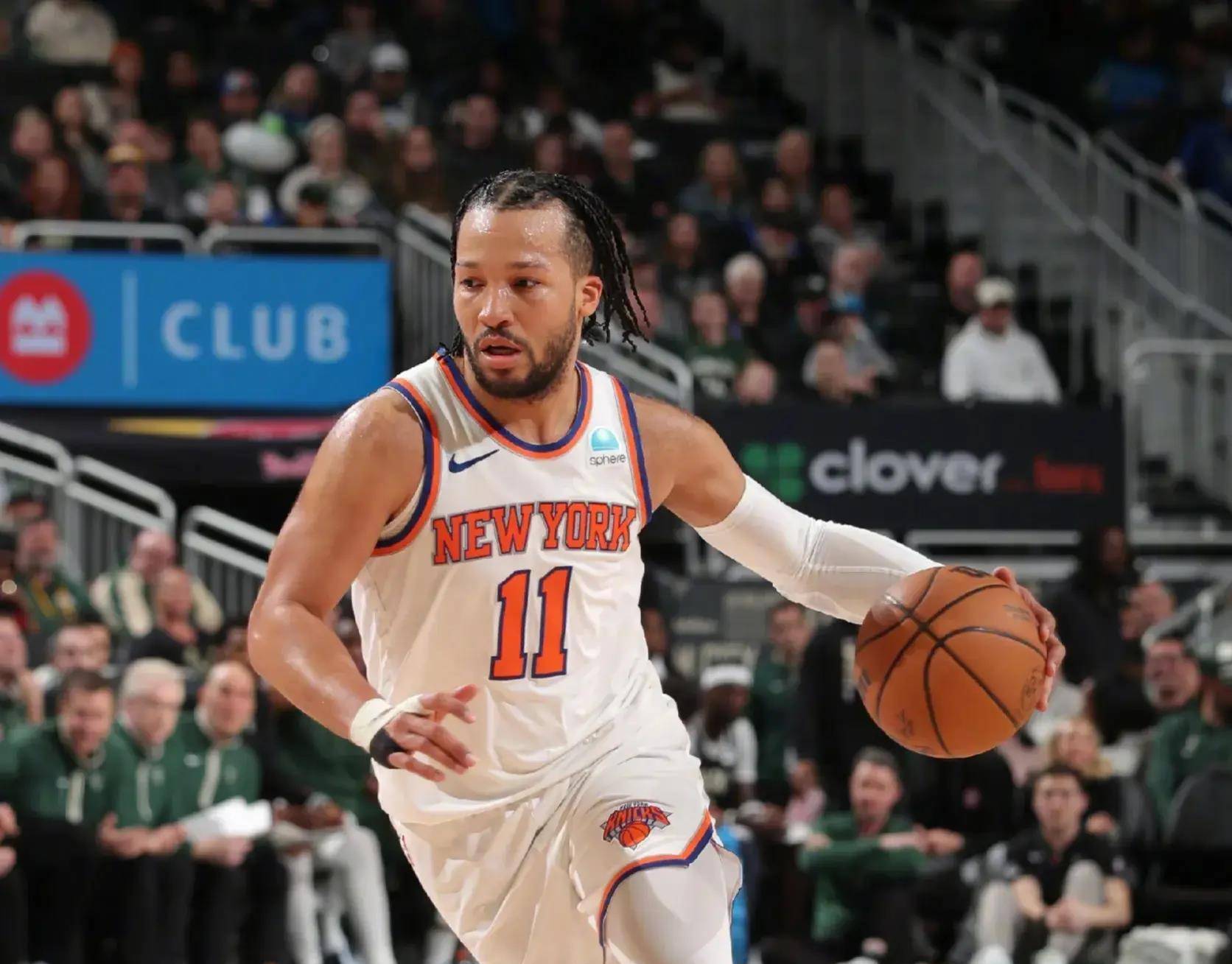 骑士惨败马刺,遭遇季后赛前景堪忧 骑士惨败马刺,遭遇季后赛前景堪忧