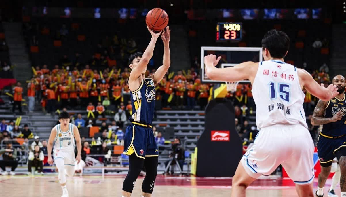 开云官网-迪戈亚吉队欲跻身法国联赛前八