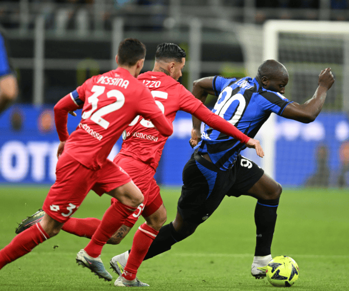 国际米兰主场大胜，展现强大实力