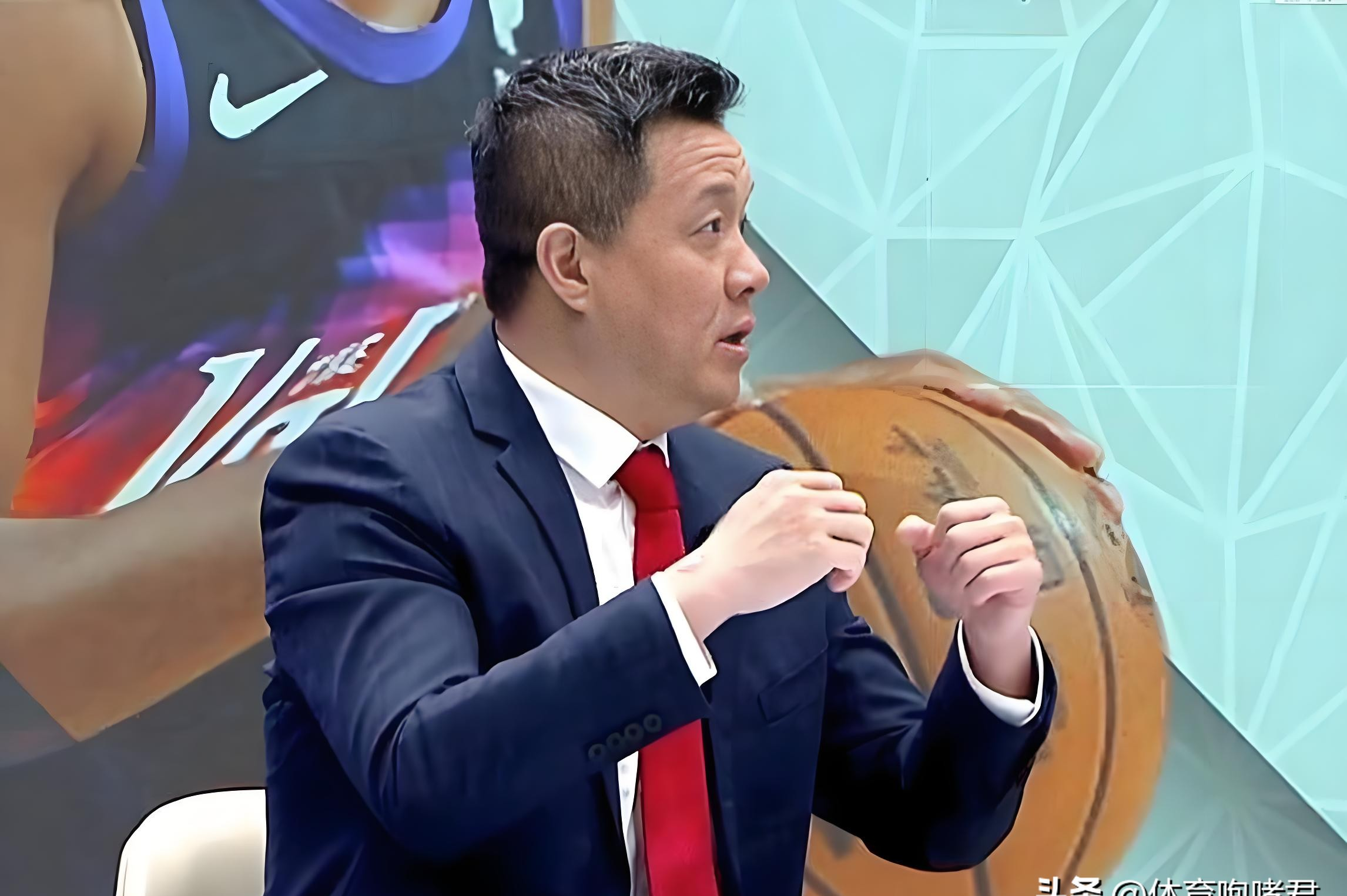 翟晓川NBA比赛第二秀，勇士连灭太阳晋级