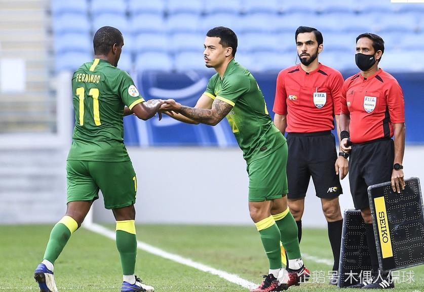 关于强势团队高效作战，将对手大比分击溃的信息