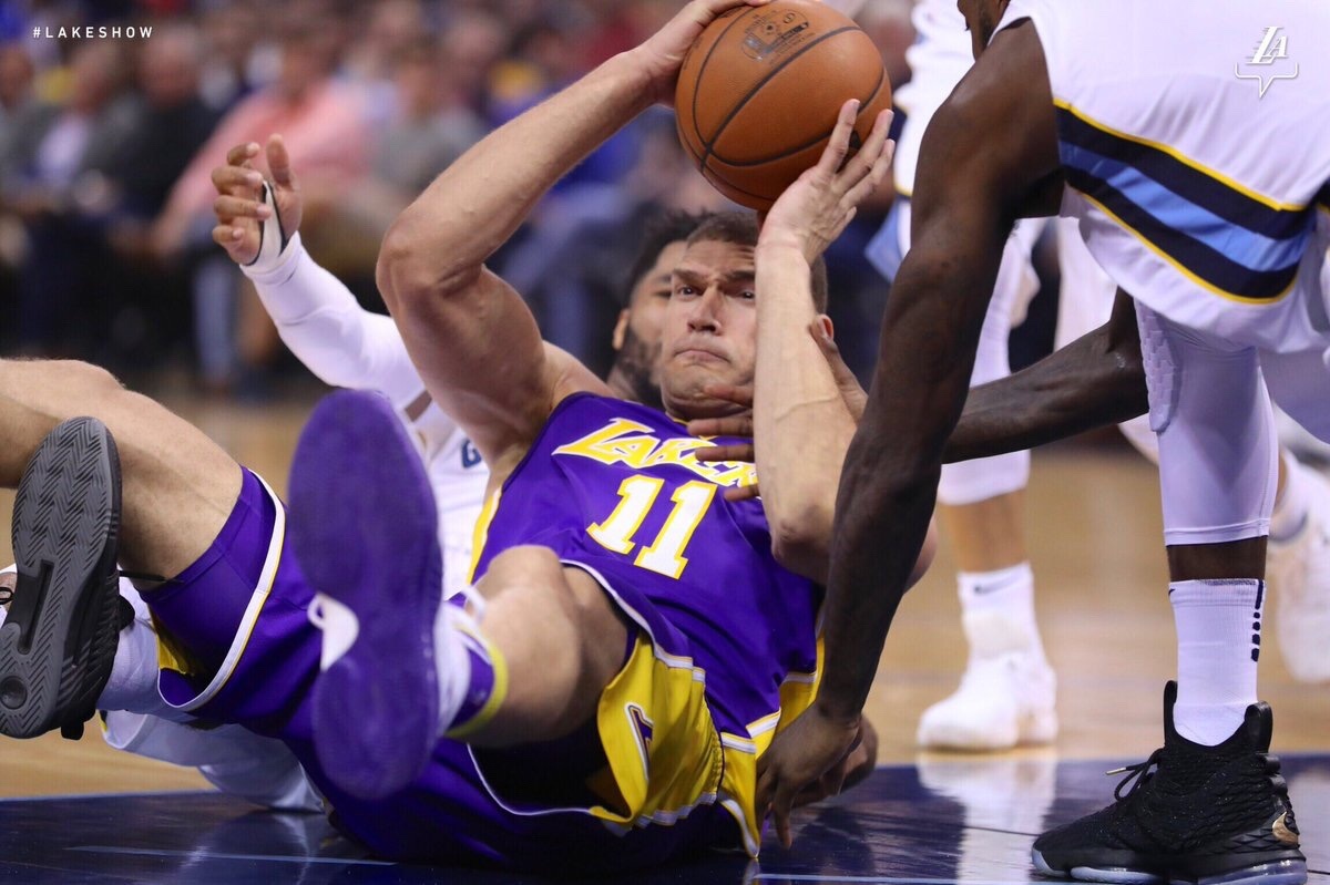 诺维奇客场擒胜!逆转战胜对手终结连败的简单介绍 诺维奇客场擒胜!逆转战胜对手终结连败的简单介绍