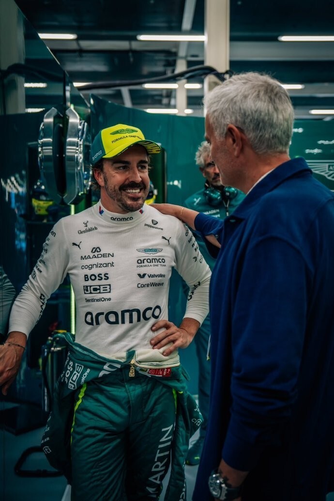 开云体育入口-关于阿斯顿马丁逆转迈凯伦，阿隆索统治全场的信息