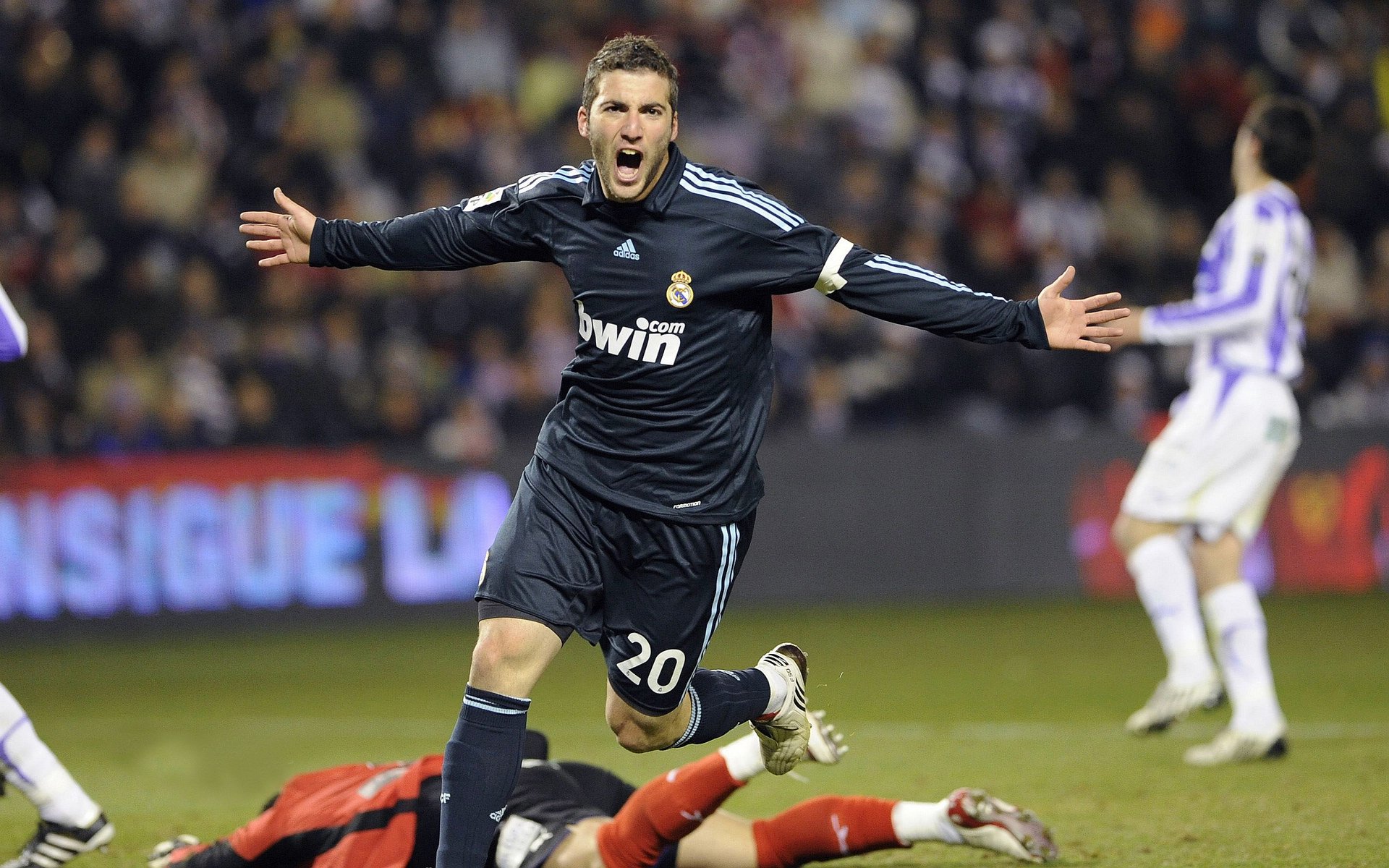 瞬间成为永恒，奥恰洛夫如何用一局高光定义一场经典逆转